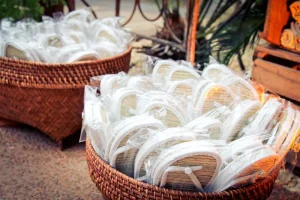 chinelo personalizado para destination wedding na praia