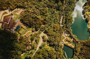 Resort Clara Arte integrado à natureza do Inhotim