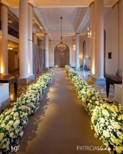 casamento de alto padrão no Copacabana Palace com decoração refinada