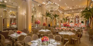 salão com arquitetura rococó em casamento no RJ