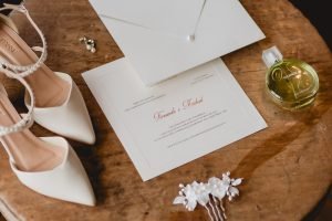 save the date e convite de casamento minimalista com design sofisticado