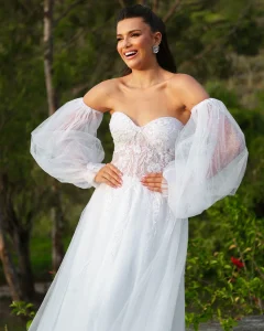Vestido com corset moderno de noiva
